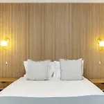 Whome Stylish Family Residence In The Heart Of Chiado