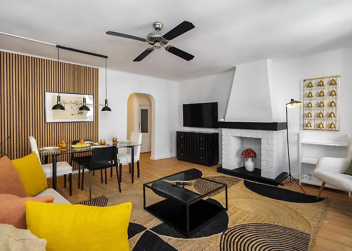 Whome Stylish Family Residence In The Heart Of Chiado