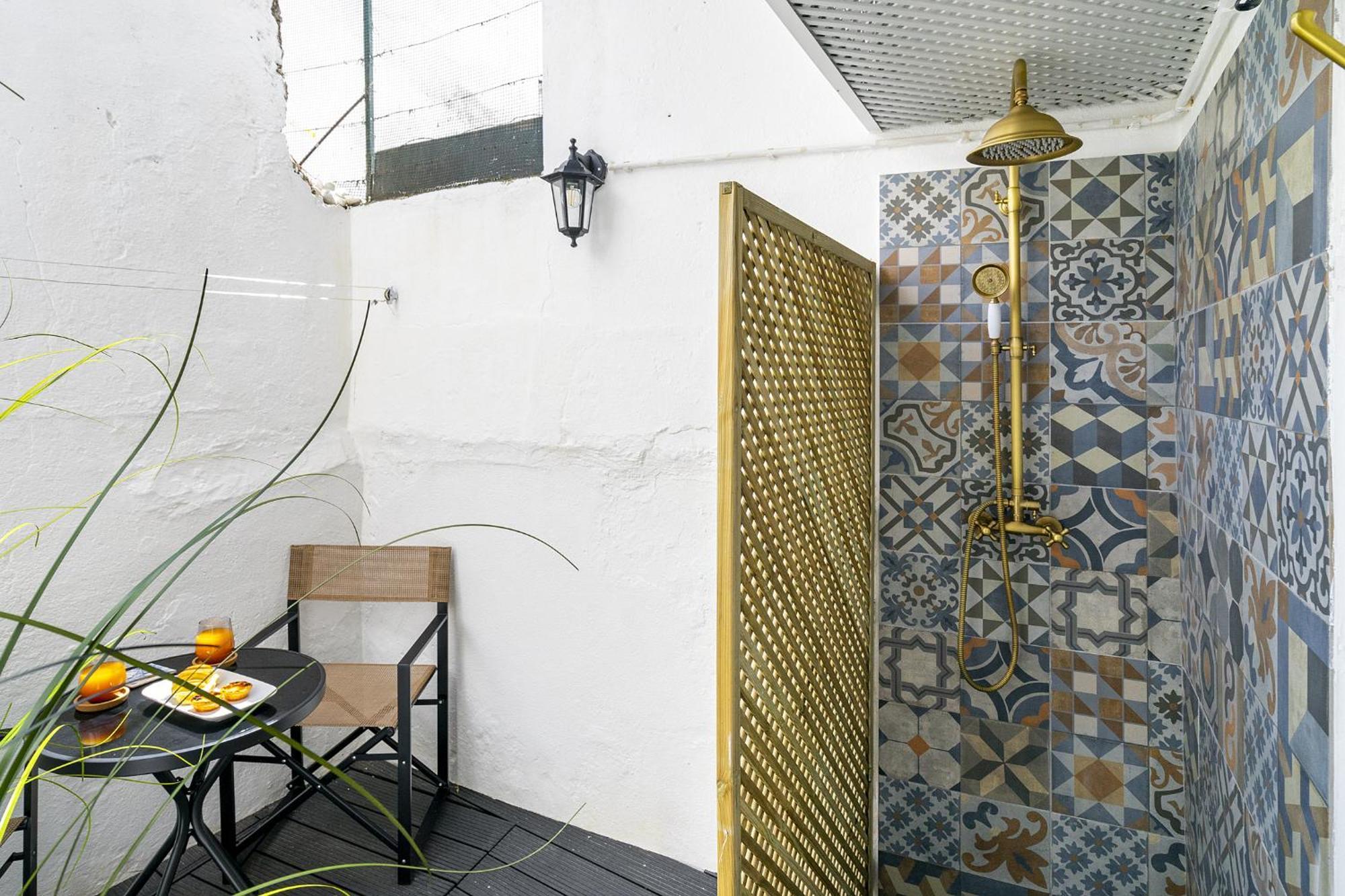 Apartment Whome Stylish Family In The Heart Of Chiado *